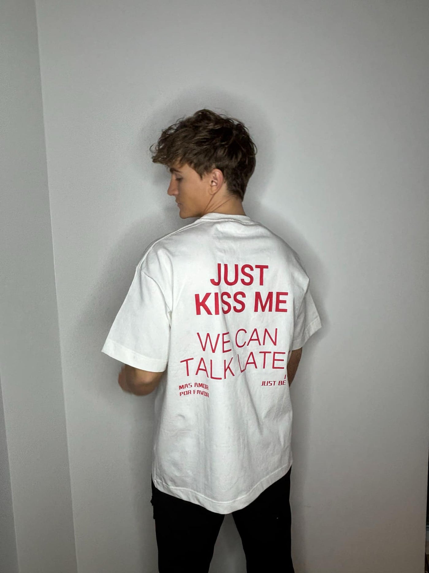 KISS ME T-SHIRT